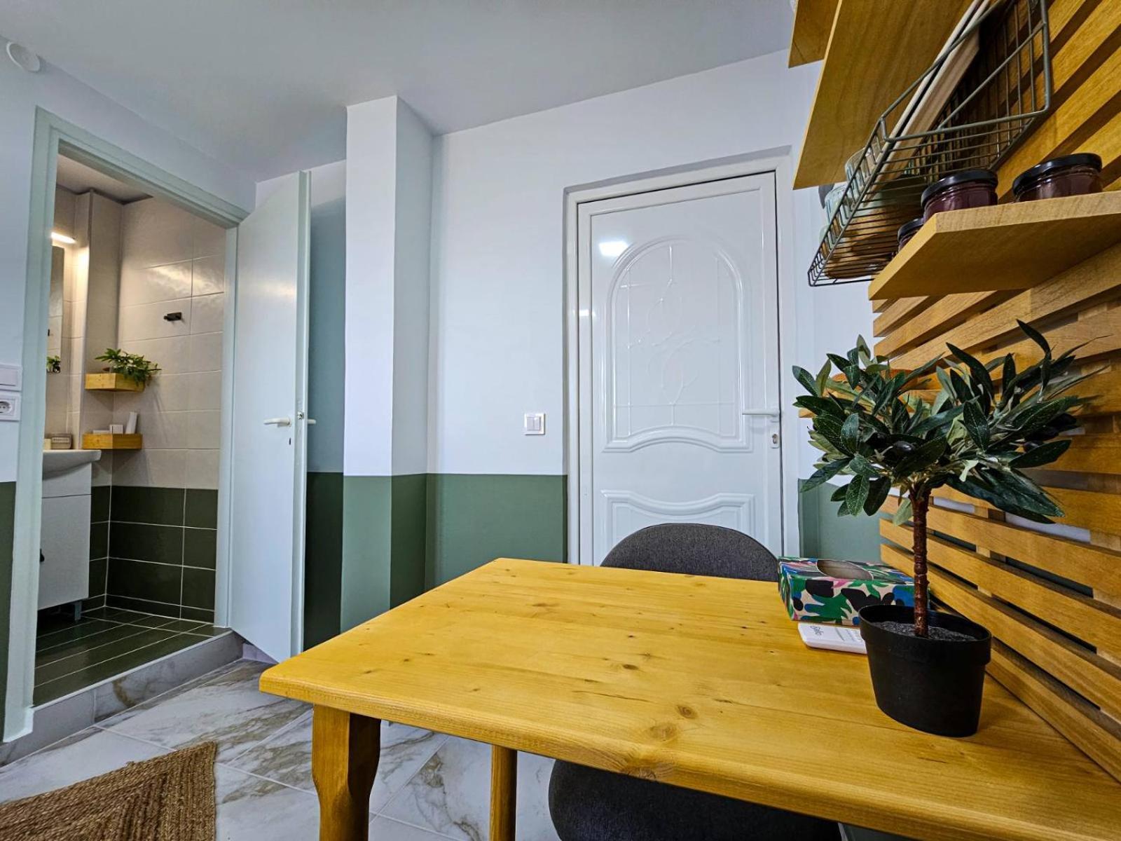 Ferienwohnung Μέντα 1 Kalamata Exterior foto